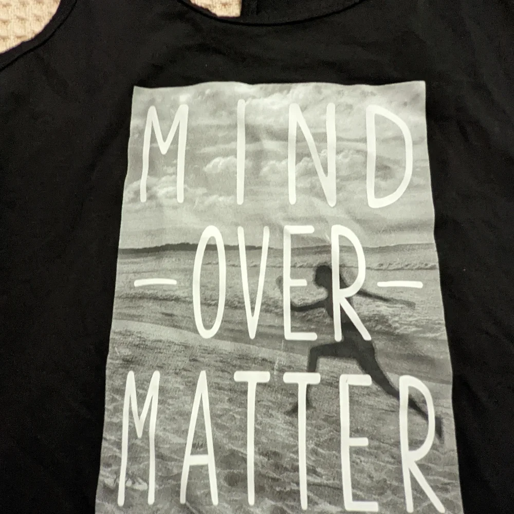 Women's Large Danskin Mind Over Matter loose tank top - Picture 2 of 3